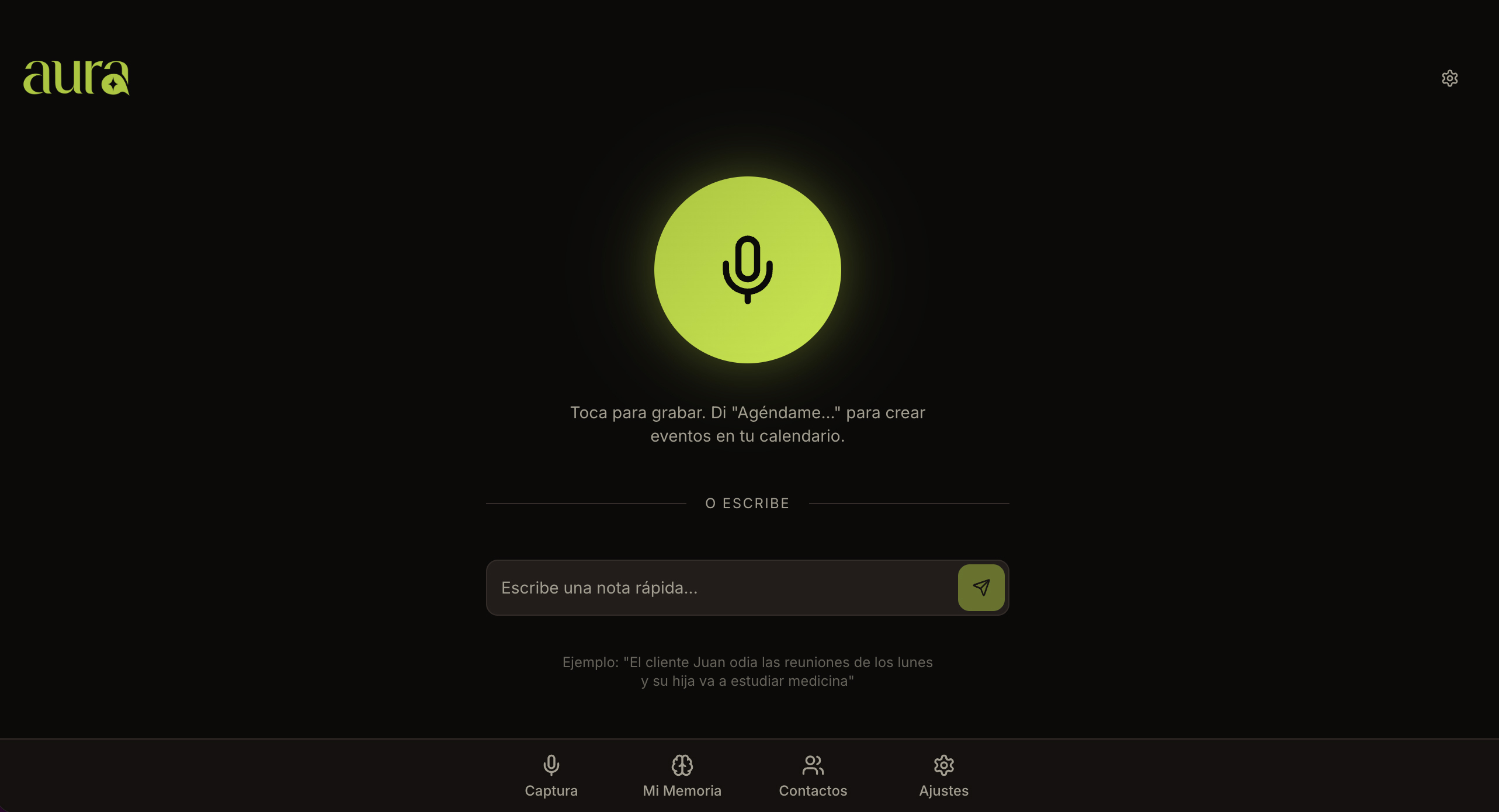 Aura actúa como el puente inteligente entre la voz humana y la base de datos estructurada.